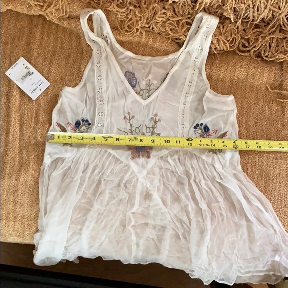 Free People embroidered top sz small NWT - Picture 13 of 13